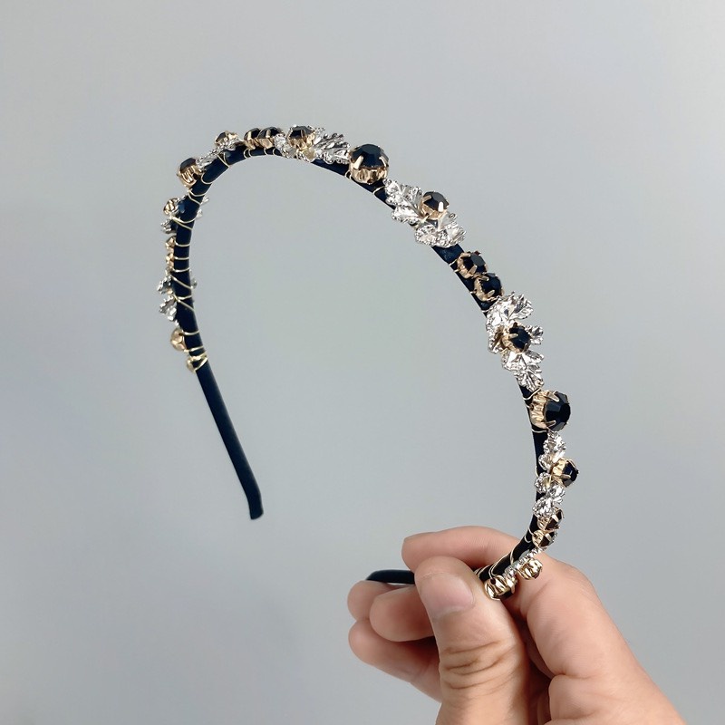 Bờm cài tóc IU đính đá nhân tạo phối hoa sang trọng dễ thương Her Accessories