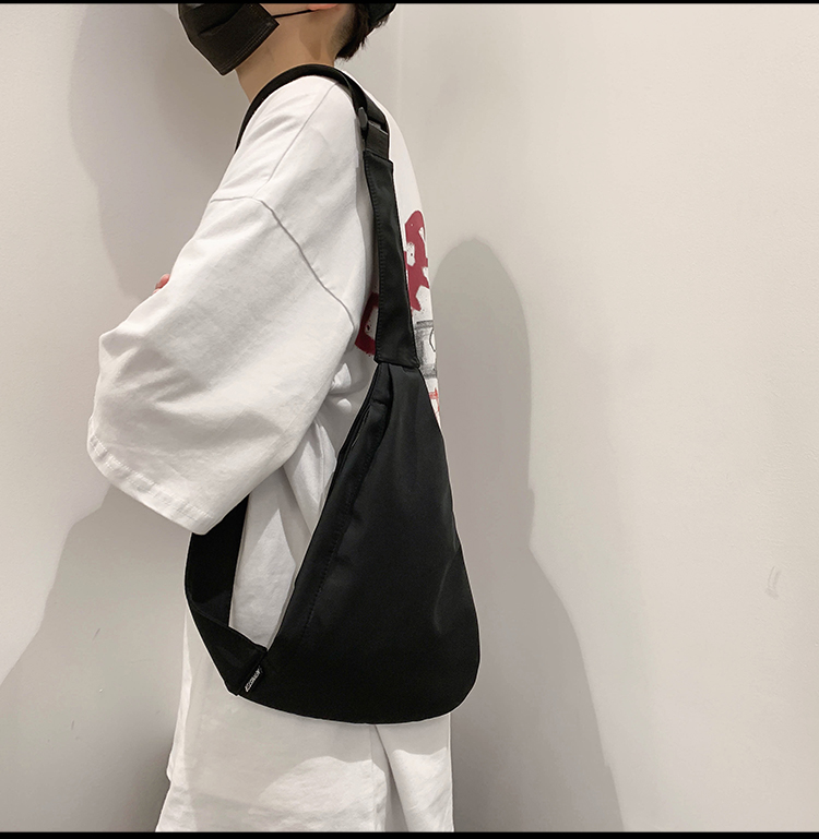 Túi đeo chéo ngực phong cách Hàn Quốc thời trang năng động cho nam