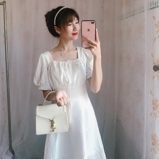 Váy trắng xinh