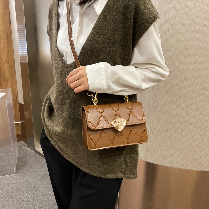 Túi xách tay đeo vai IELGY dáng vuông phong cách Hàn Quốc thời trang dành cho nữ