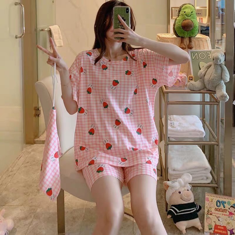 BỘ ĐỒ NGỦ CARO HÌNH DÂU TÂY CHÚ GẤU CUTE MÀU HỒNG - BỘ MẶC NHÀ MÀU BE HÌNH XƯƠNG RỒNG ULZZANG GIÁ RẺ | BigBuy360 - bigbuy360.vn