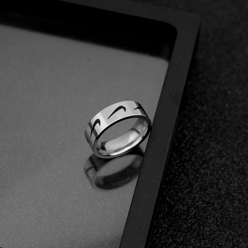 Nhẫn đeo tay kim loại phong cách hip hop cho cặp đôi