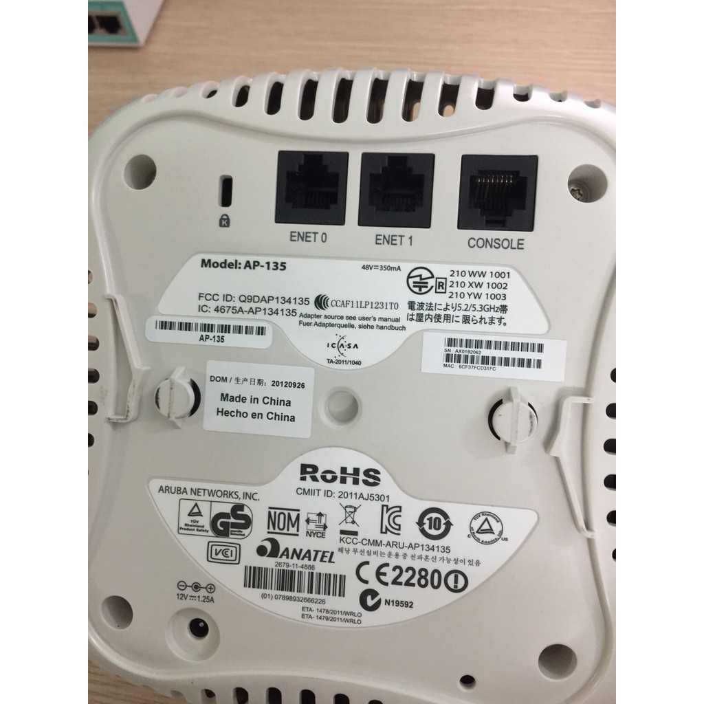 Bộ phát wifi Aruba 135  chuẩn N, hai băng tần, tính năng MESH vs ROAMING