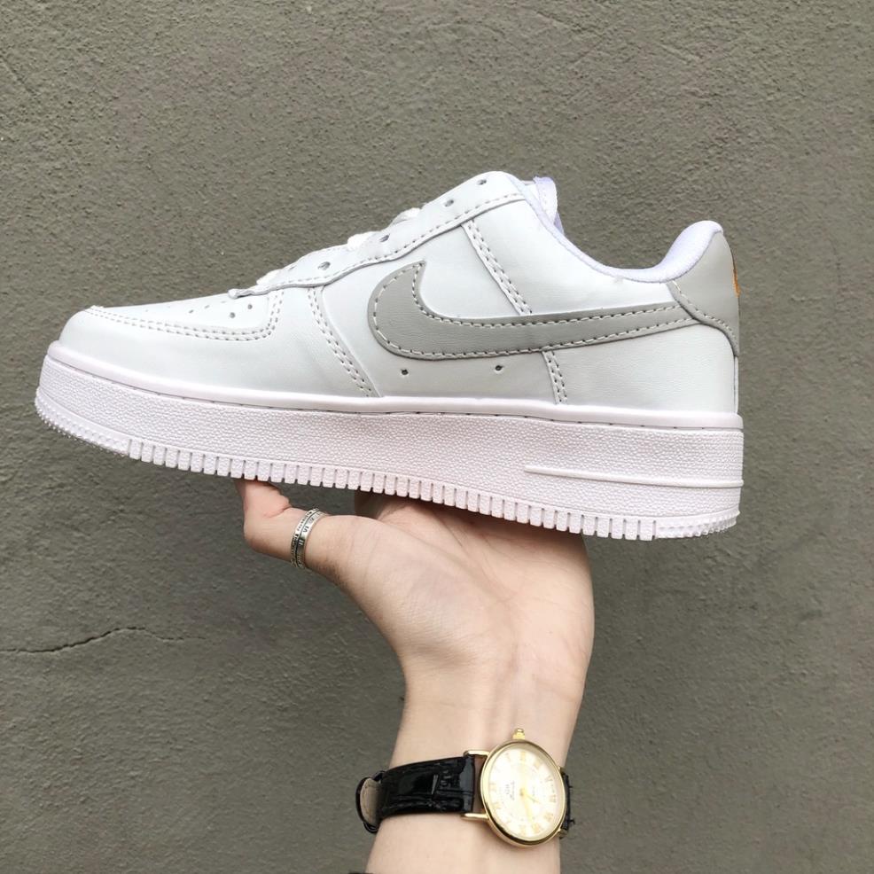 Giày thể thao air AF1 force 1 vệt xám logo vàng , Giày AF1 trắng vệt xám nam nữ bản đẹp 2022 full box bill