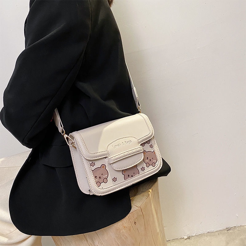 Túi đeo chéo nữ in hình gấu cute