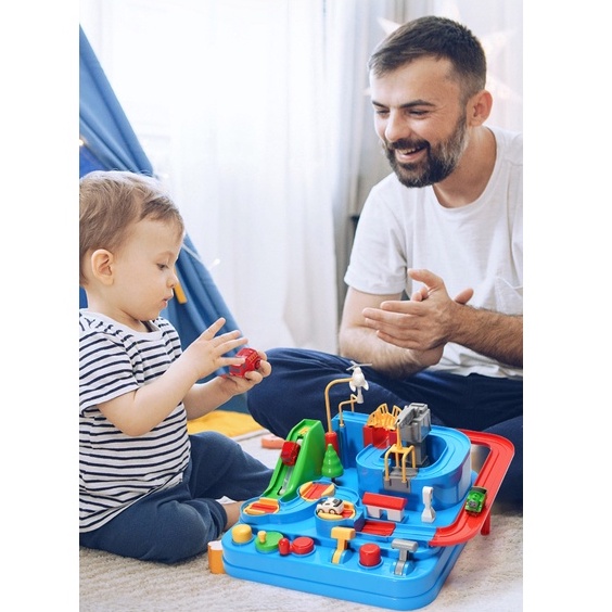 Đồ chơi giáo dục schools điều khiển đường đua ô tô vận động bằng tay phiên bản mới 2022