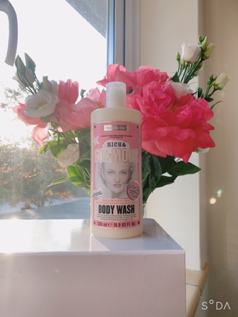 Sữa tắm Soap and Glory Rich and Famous Body Wash 500ml | BigBuy360 - bigbuy360.vn