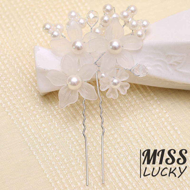 Phụ kiện tóc thời trang thanh tú cho cô dâu