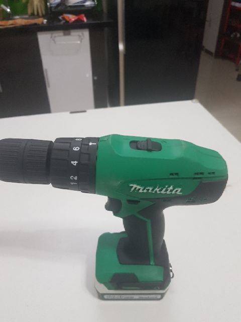 Khoan pin makita 14.4v.