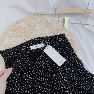 Chân váy chấm bi nhún