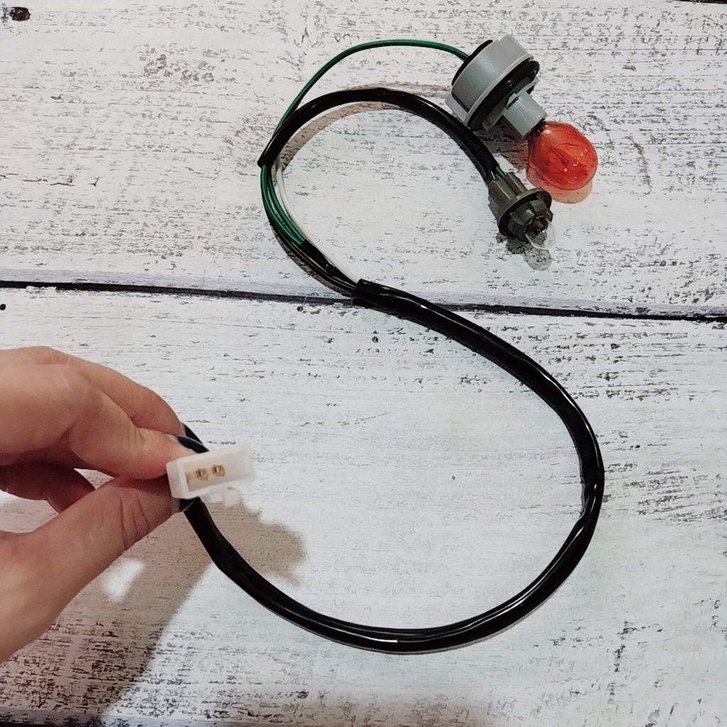 Dây xi nhan, đuôi xi nhan có sương mù demi dành cho dòng xe SH Việt và SH ý