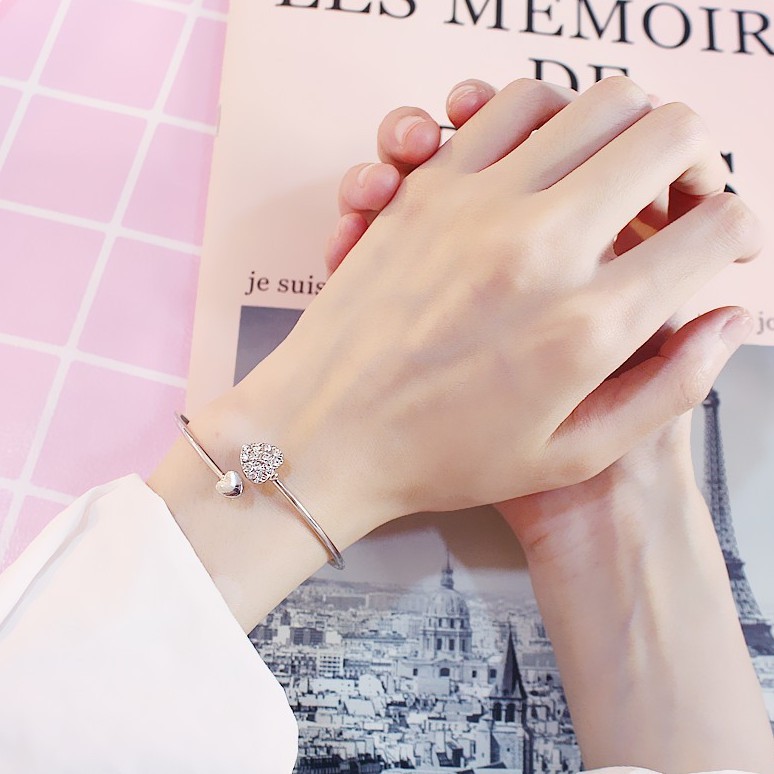 Lắc Tay Mũi Tên Trái Tim Siêu Hot, VÒNG TAY