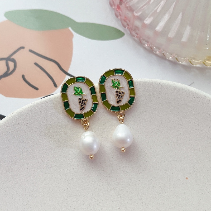 Bông Tai Hình Hoa Nho Tráng Men Đính Ngọc Trai Phong Cách Retro Cho Nữ