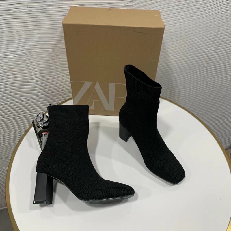 Bốt Za.Ra xuất dư chuẩn Auth 2021