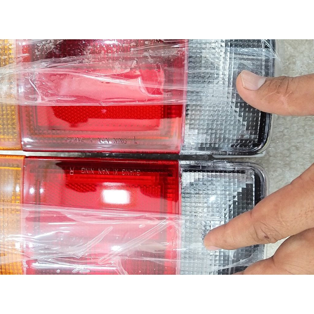Đèn hậu Đèn sau Kiểu nguyên bản Suzuki Wagon R+ 2001-2007 Loại tốt 1 Cái