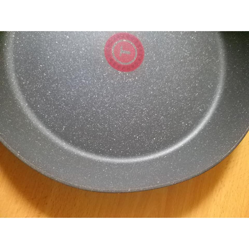 Chảo chống  dính Tefal G12206-28CM-Made In France