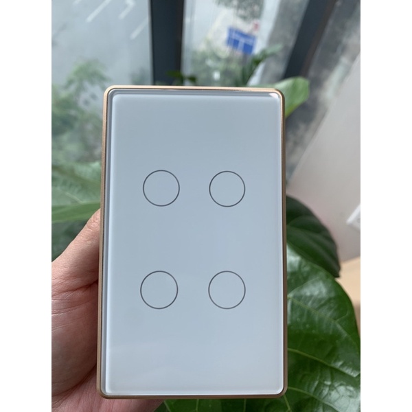 [bh 6 tháng]CÔNG TẮC THÔNG MINH WIFI CÓ RF433 VIỀN VÀNG TUYA 2 NÚT CHỮ NHẬT