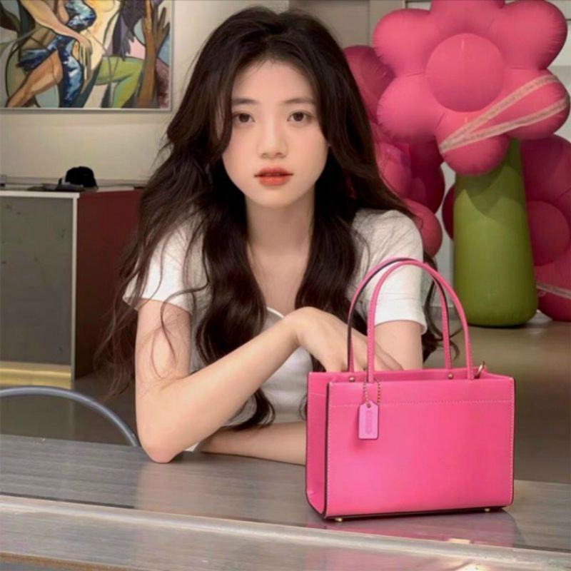 Túi Coach Cashin Carry