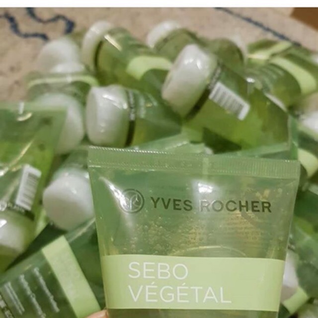 Sữa rửa mặt cho da dầu