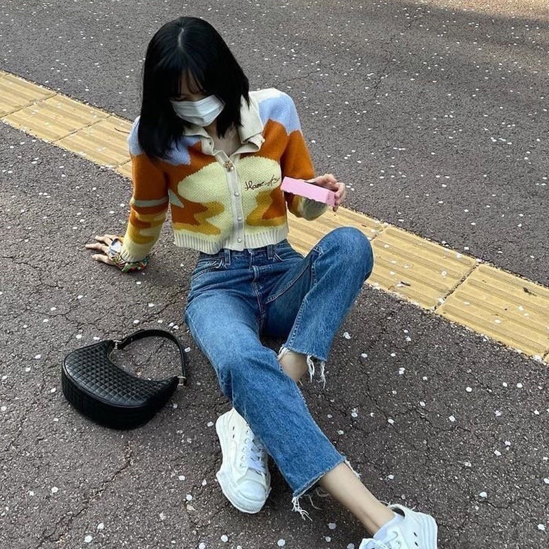 Áo cardigan cheap moment Lisa  loại có thêu chữ