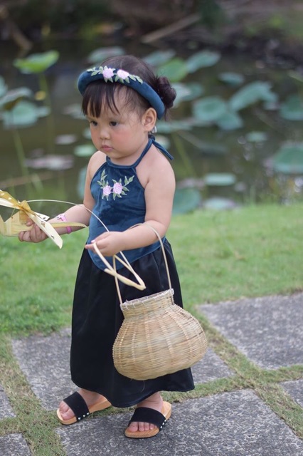 Áo yếm cho bé gái