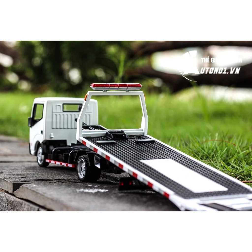 MÔ HÌNH XE TẢI CỨU HỘ NISSAN WHITE 1:32 TRUCK MODEL 6241