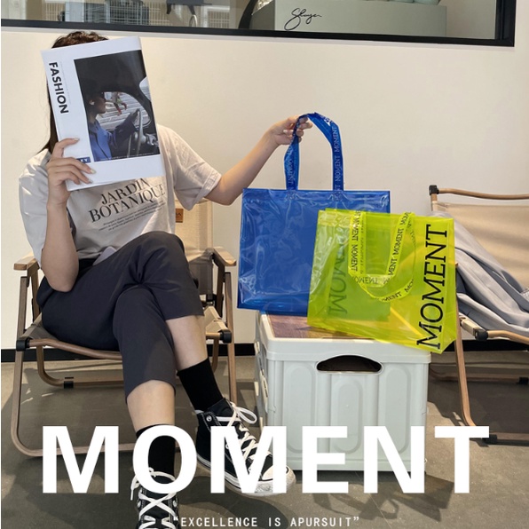 Túi xách nữ trong suốt đeo vai trẻ trung cá tính in chữ Moment