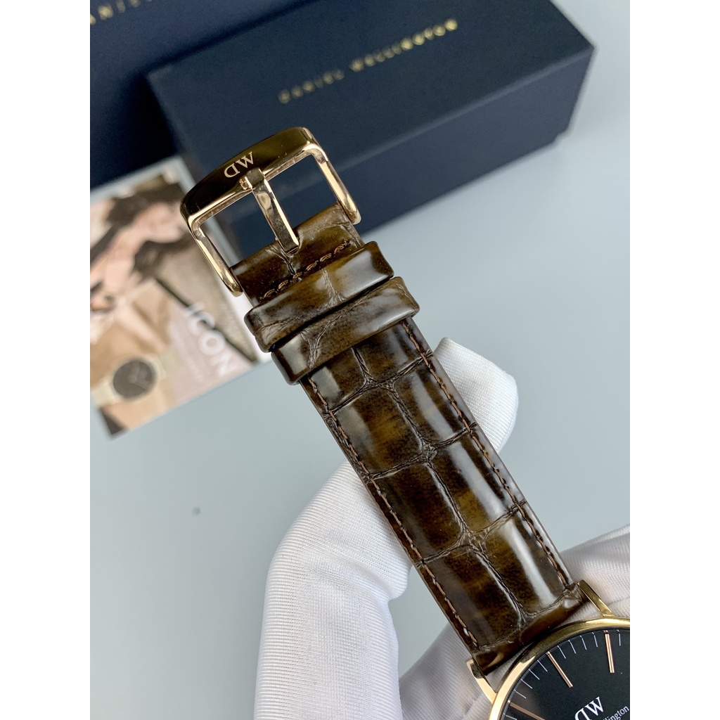 Đồng hồ nam DW chính hãng dây da nâu