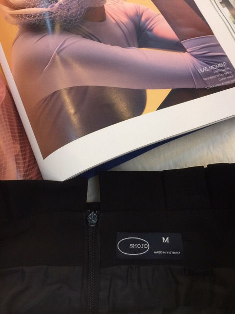 [ĐẸP ĐỘC LẠ] Chân váy kèm belt sành điệu | BigBuy360 - bigbuy360.vn