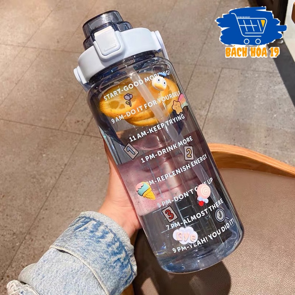 Bình nước 2 lít bình đựng nước nhựa 2L có ống hút, vạch chia nhắc giờ dành cho người chơi thể thao