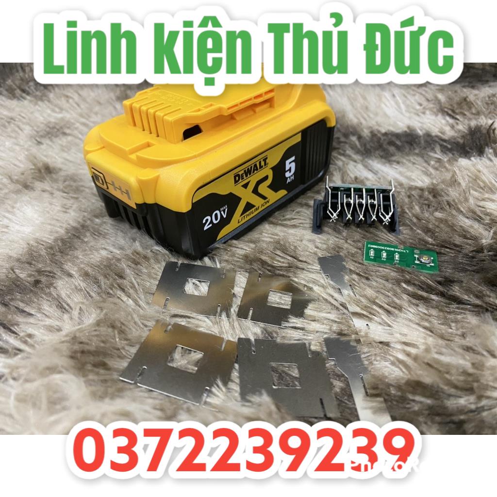 Lktd BN. Vỏ mạch pin Dewalt 18V Li-ion 3.7V 2 hàng  có led báo pin, nhận sạc zin.