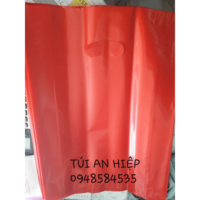 Túi quà đỏ, chất dai, bóng cao cấp (1kg)