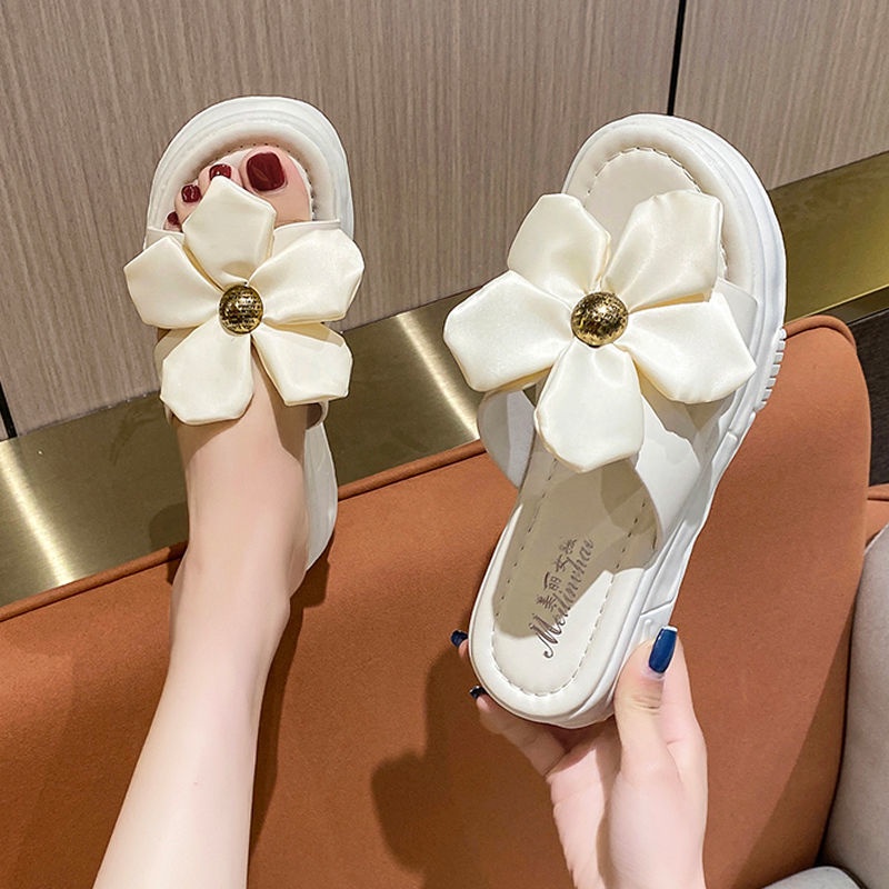 Dép Sandal Đế Dày Đính Hoa Ngọc Trai Thời Trang Trẻ Trung
