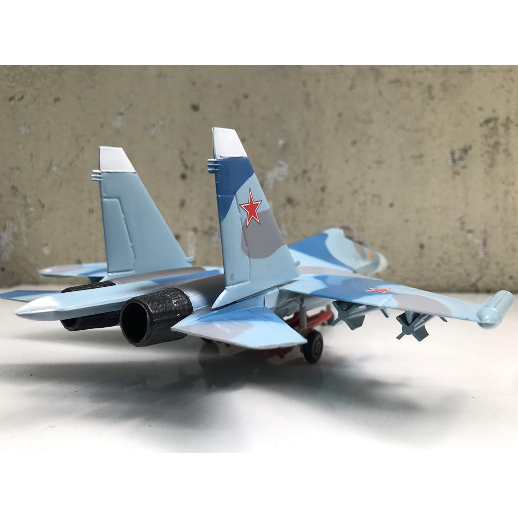 Mô hình Máy báy SU-30 1:72