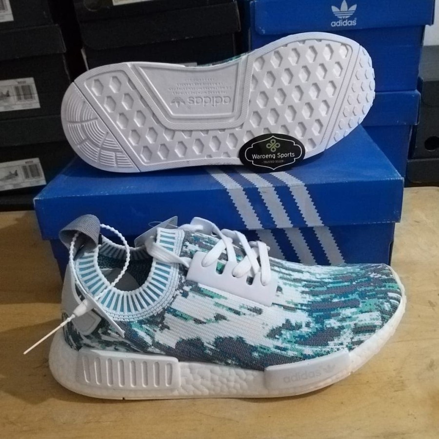 Giày Thể Thao Adidas Supermem Nmd R1 Datamosh Bb6364 Màu Trắng / Xanh Dương