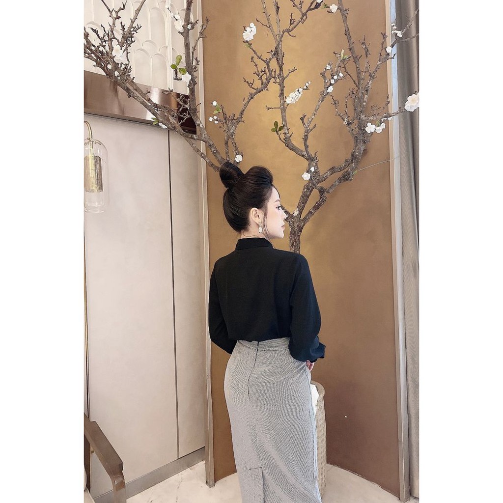 Chân váy vạt lệch 3 cúc JBA0687 92Wear | BigBuy360 - bigbuy360.vn