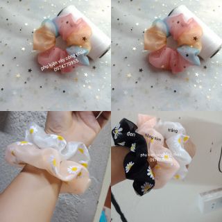 Dây cột  tóc Scrunchies  hoa cúc dễ thương( giá 10k/1chiếc )