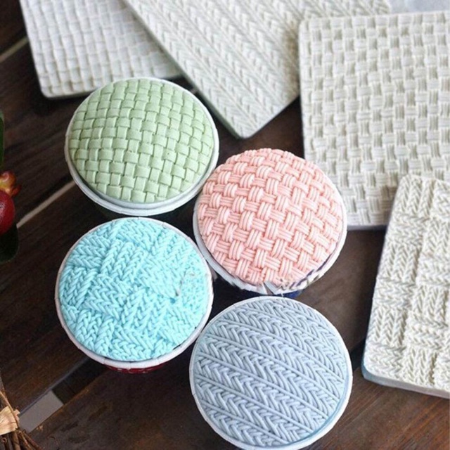 Tấm silicon vuông đan ô làm fondant , nhấn mặt bánh trung thu