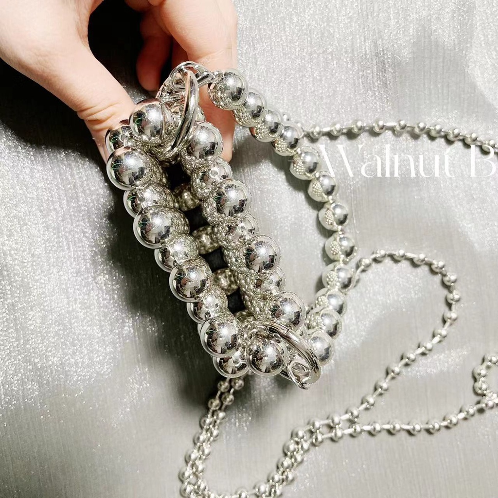 Túi Đựng Son Môi Kết Cấu Kim Loại Đính Hạt Thủ Công