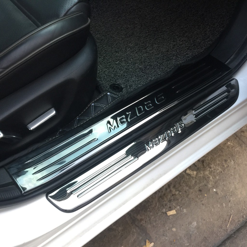 Ốp Bậc Cửa, Nẹp Bước Chân Mazda 6 2016 đến 2021 Mẫu Titan Cao Cấp + tặng keo trợ dính