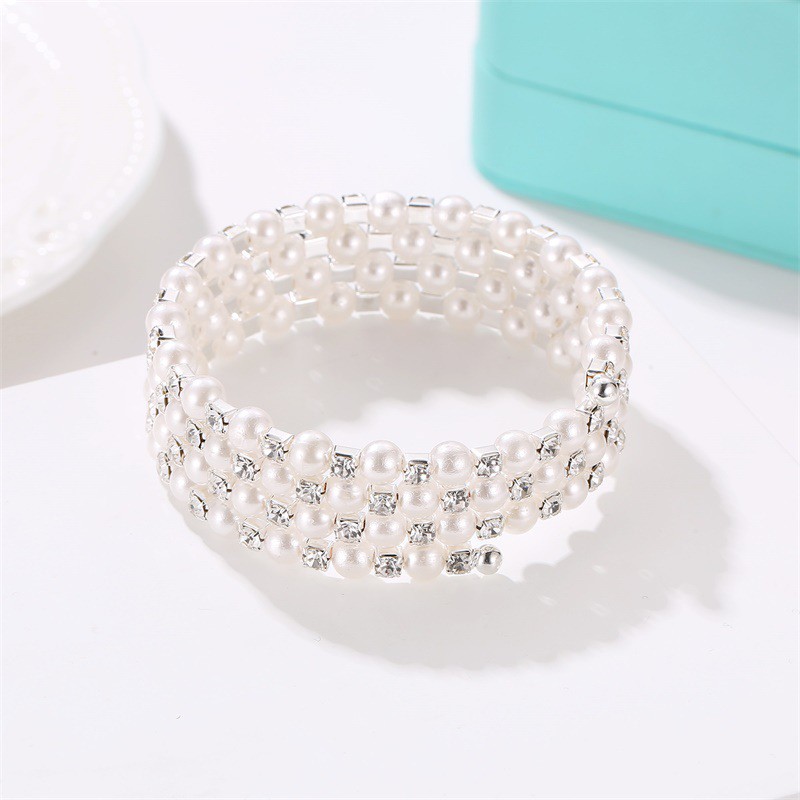Full Diamond Four Layer Pearl Spiral Bracelet