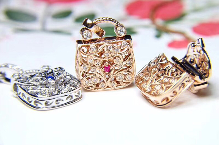 vòng cổ Mạ Vàng 18k Mặt Hình Túi Xách Đính Đá Thanh Lịch