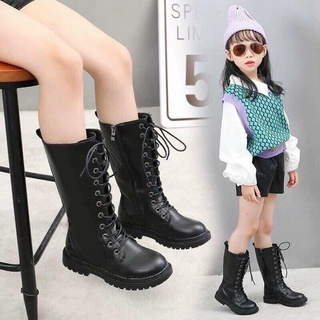 Bốt bé gái