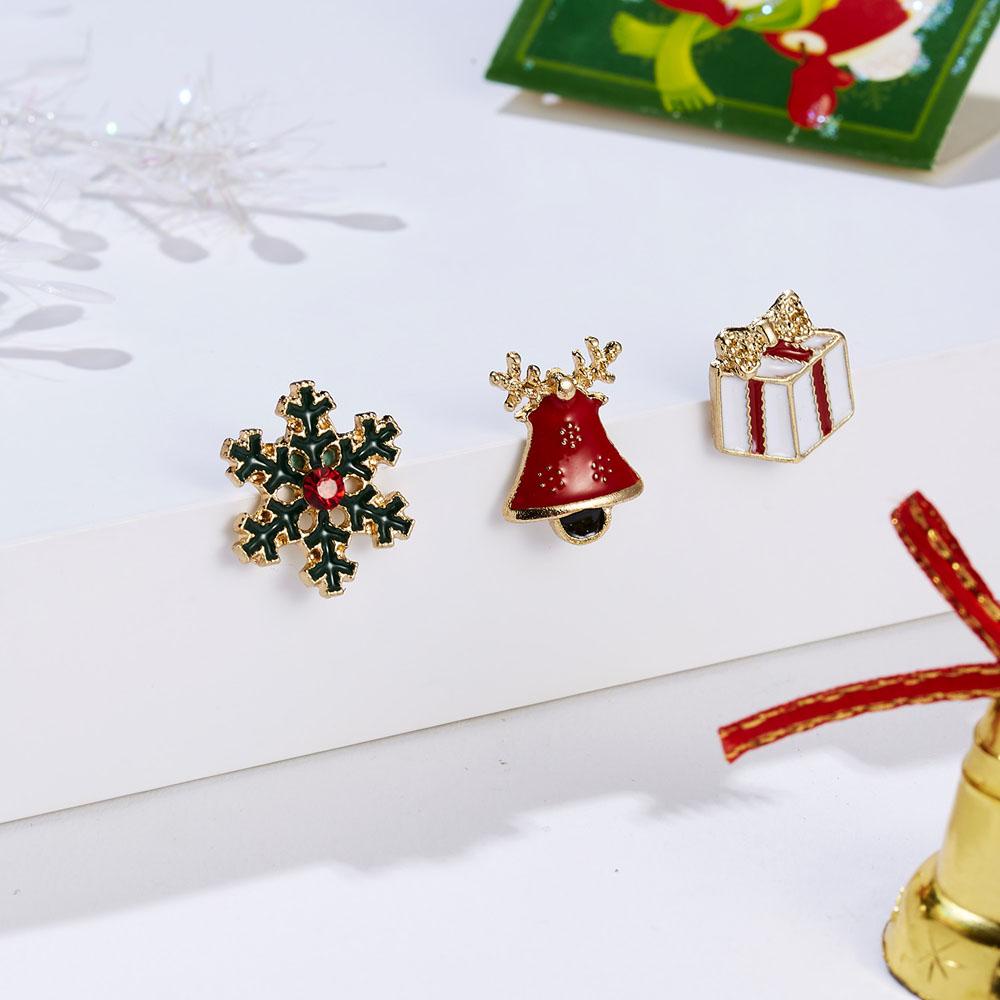 Set 3 Trâm Cài Áo Họa Tiết Giáng Sinh Hoạt Hình Đáng Yêu (TAYLOR1)