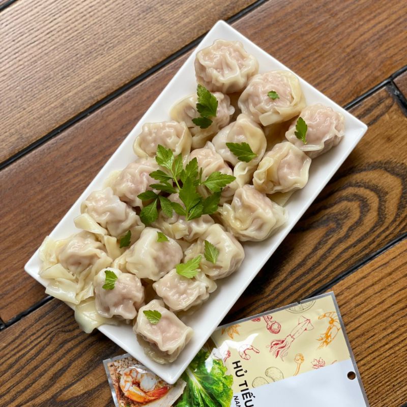 Hoành thánh, sủi cảo ăn liền, có túi nước dùng cô đặc tiện lợi