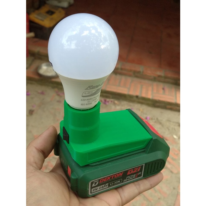 Đèn led E27 thắp sáng dùng pin Dekton D21