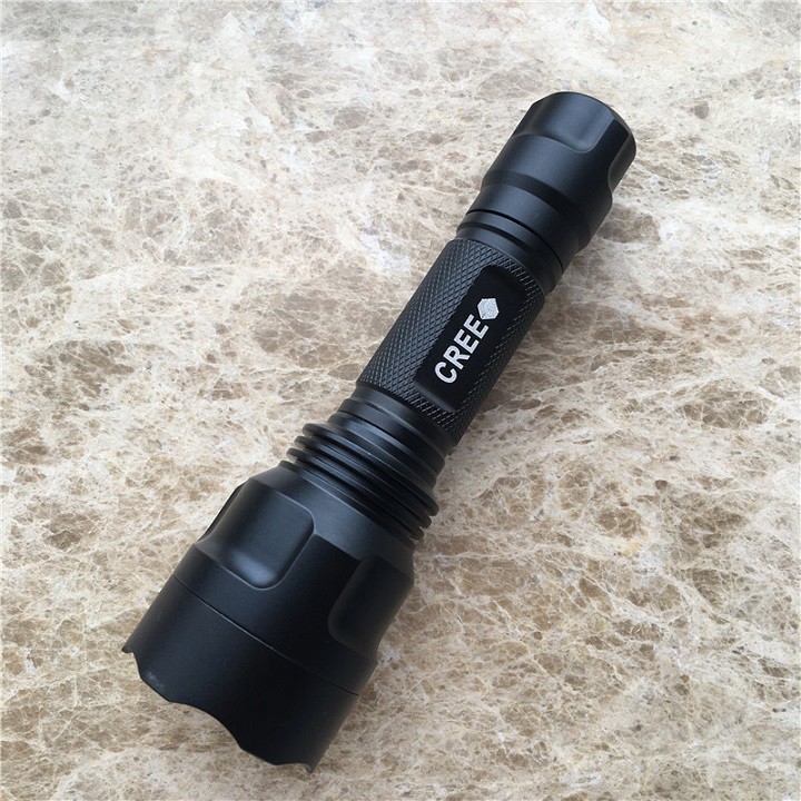 Đèn pin siêu sáng C8 Cree XHP50.2