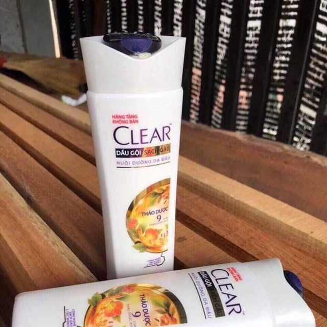 Dầu gội đầu Clear Thảo Dược  140g