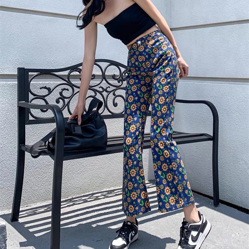 Quần Jean Lưng Cao Ống Loe In Họa Tiết Thời Trang