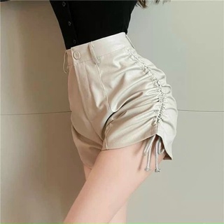 Quần đùi da rút dây 2 bên, chất da chính phẩm co giãn, có đủ size S M L